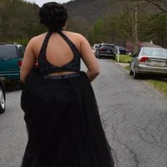 Prom Dress - Picture 2 of 3